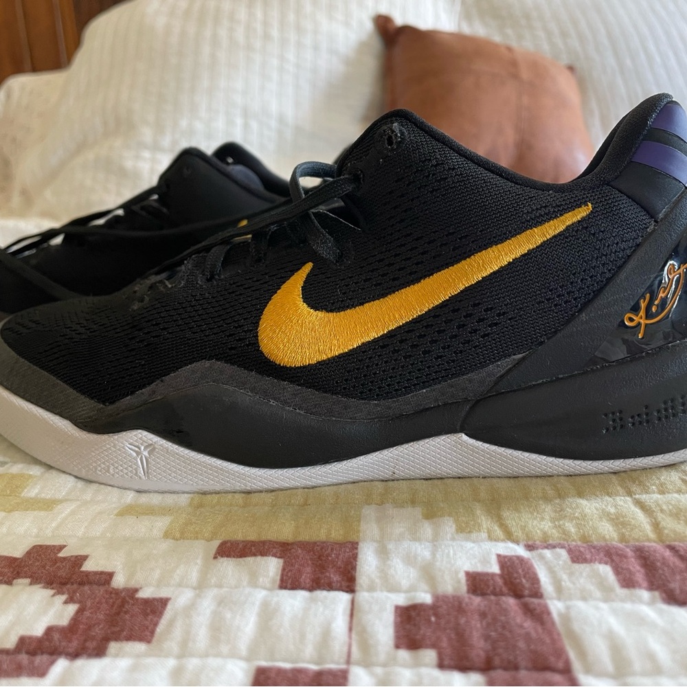 Kobe 8 Laker Away sz Y5 - Picture 2 of 6